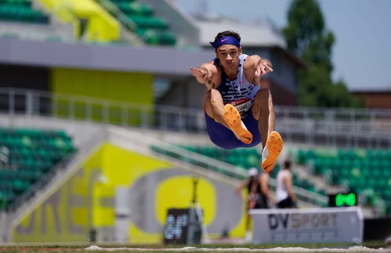 Watch Decathlon: Pole Vault A