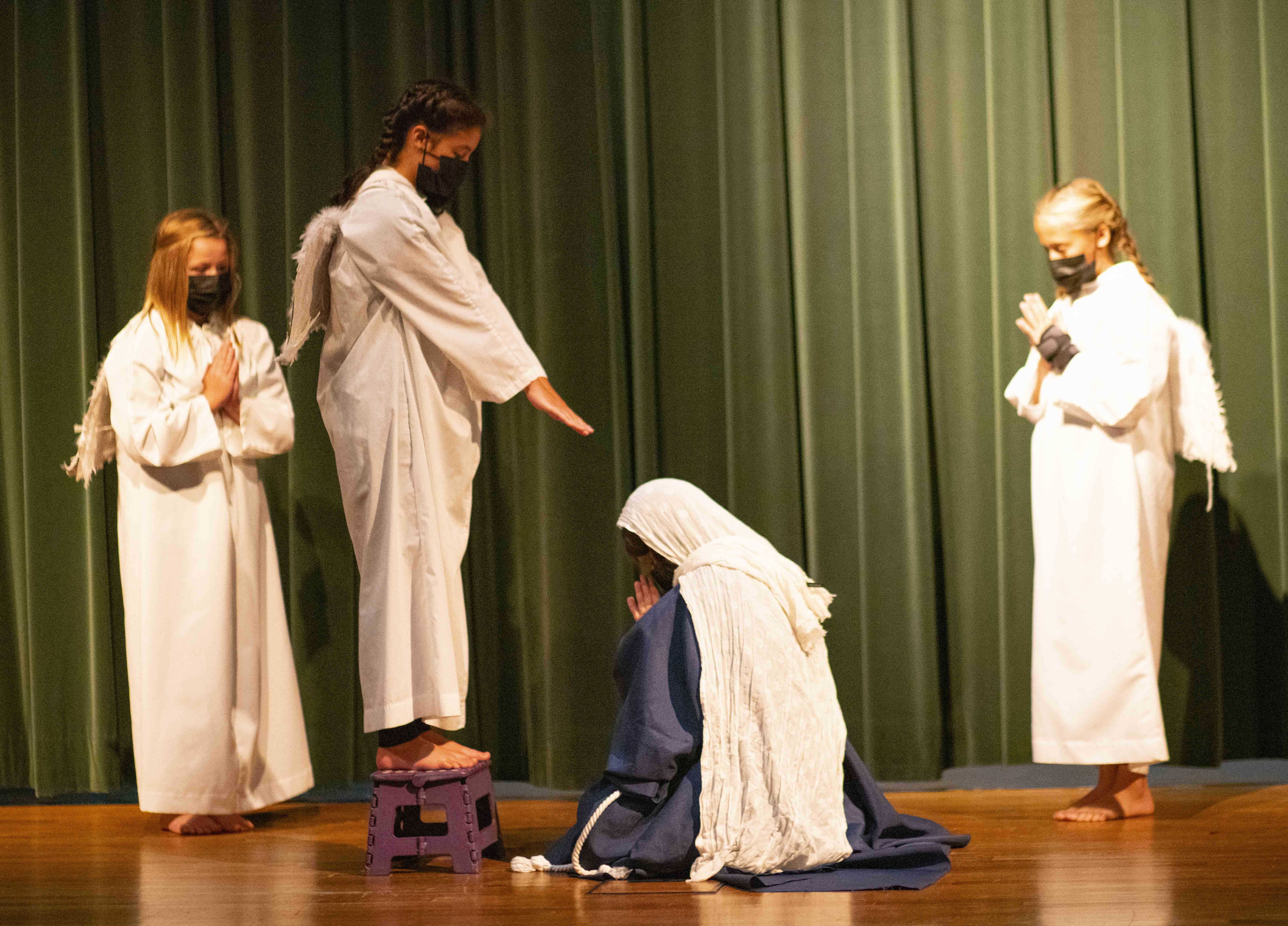 Students Lead Living Rosary 